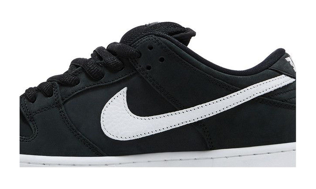 Nike Dunk Low SB Black Gum