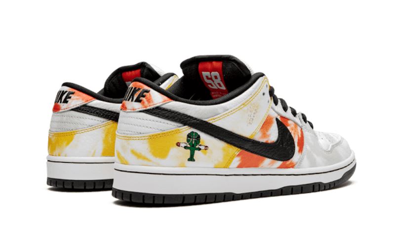 Nike SB Dunk Low Raygun Tie Dye Away – limitierter Sneaker bei Shade Studios