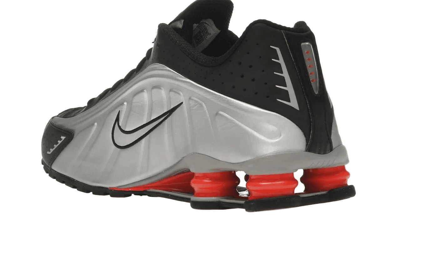 Nike Shox R4 Black Metallic Silver (2025)