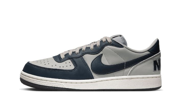 Nike Terminator Low Georgetown – limitierter Sneaker bei Shade Studios