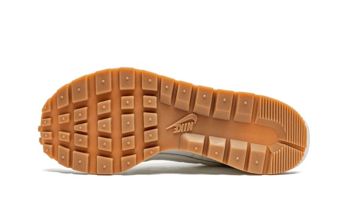 Nike Vaporwaffle Sacai Sail Gum – limitierter Sneaker bei Shade Studios