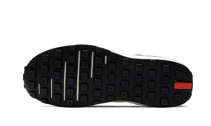 Nike Waffle One Active Fuchsia – limitierter Sneaker bei Shade Studios
