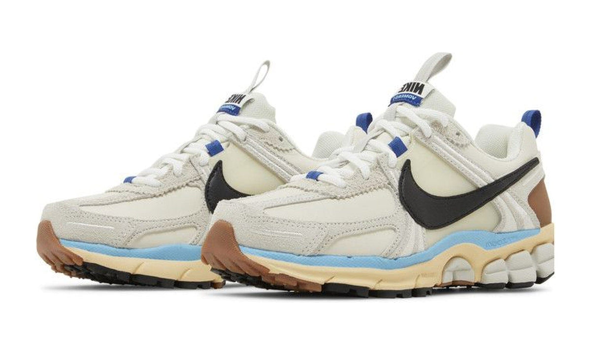 Nike Wmns Air Zoom Vomero 5 Designed by Japan