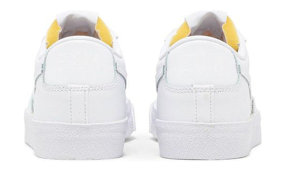Nike Wmns Blazer Low '77 Triple White