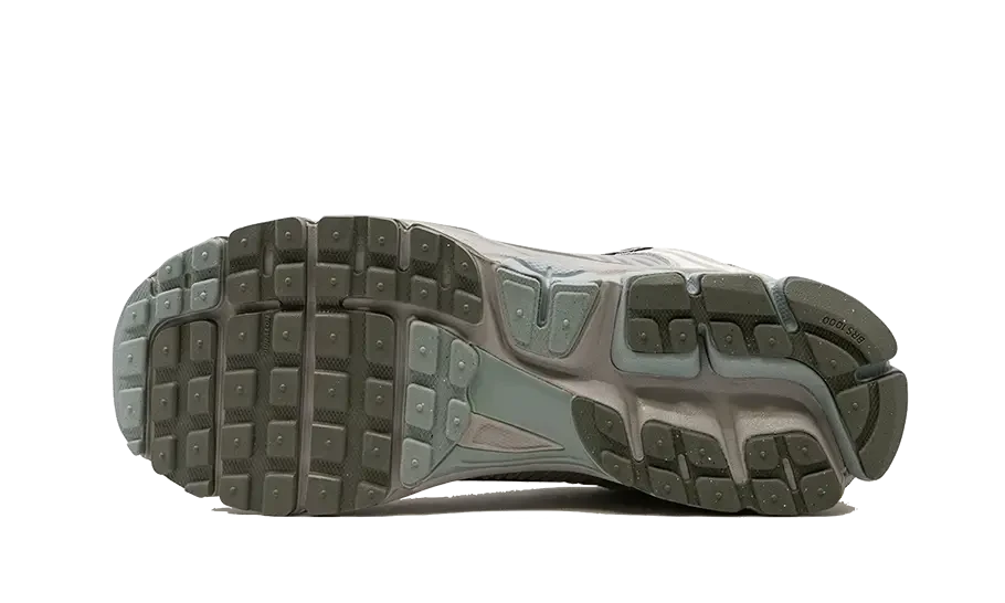 Nike Zoom Vomero 5 Light Orewood Brown Armory Blue – limitierter Sneaker bei Shade Studios