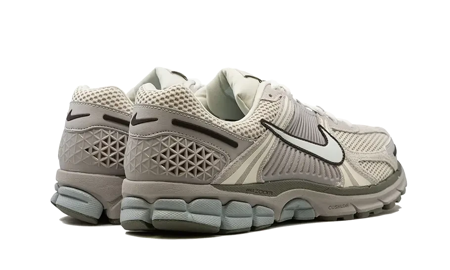 Nike Zoom Vomero 5 Light Orewood Brown Armory Blue – limitierter Sneaker bei Shade Studios
