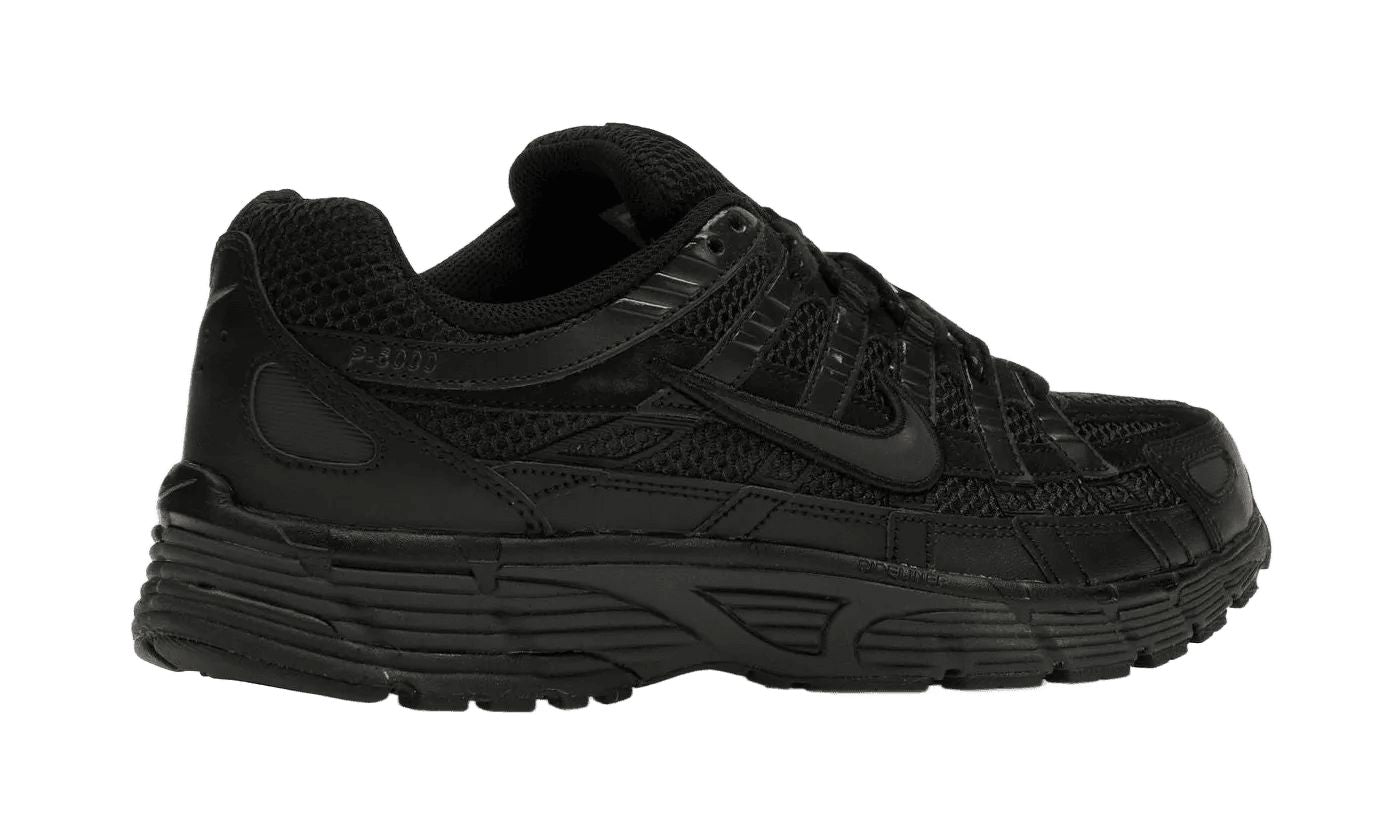P-6000 Premium Triple Black – limitierter Sneaker bei Shade Studios