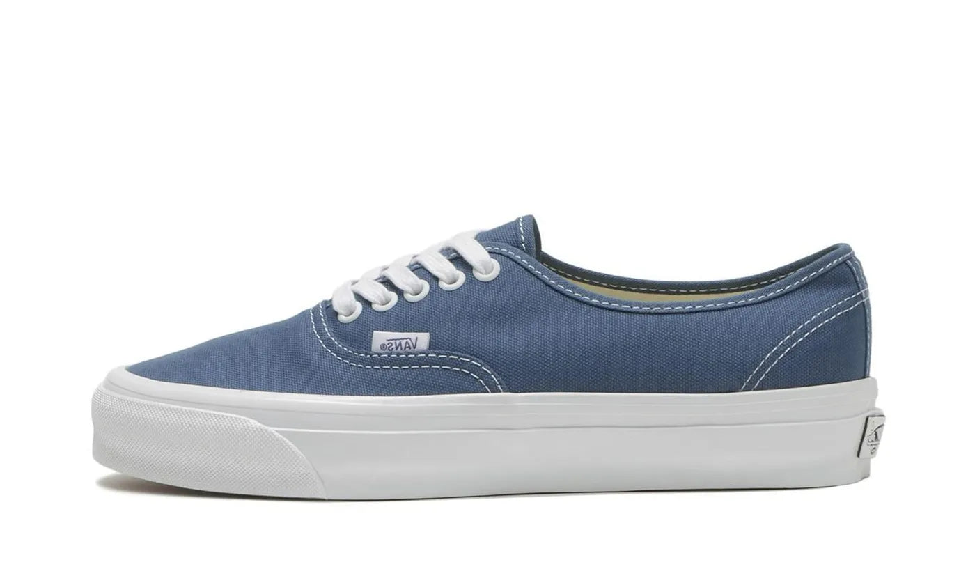 Premium Authentic 44 Navy - VN000EBNBX9