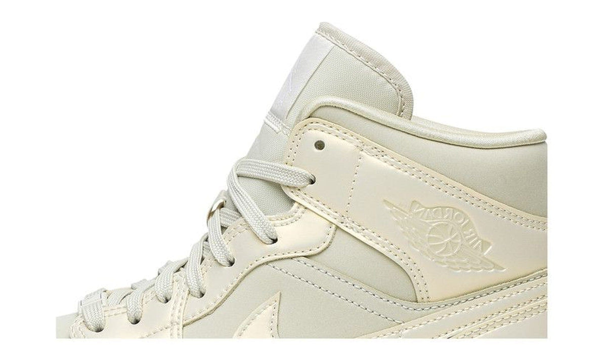 Wmns Air Jordan 1 Mid Lemon Yellow