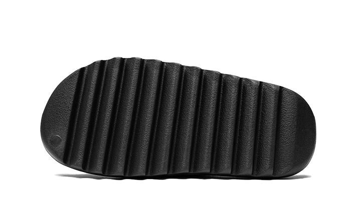 Yeezy Slide Onyx – limitierter Sneaker bei Shade Studios