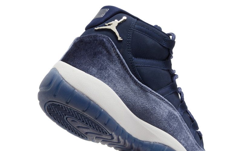 Air Jordan 11 Retro Midnight Navy – limitierter Sneaker bei Shade Studios