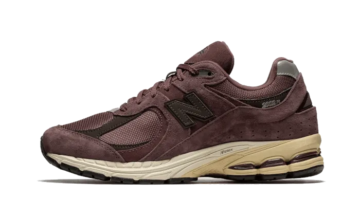 New Balance 2002R Truffle – limitierter Sneaker bei Shade Studios