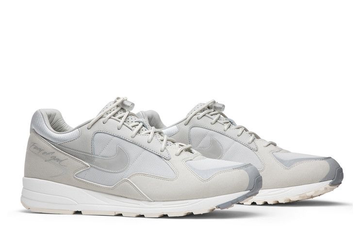 Nike Air Skylon 2 Fear of God Light Bone – limitierter Sneaker bei Shade Studios