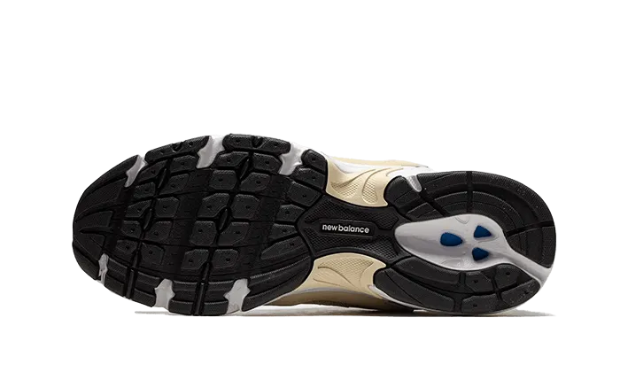 New Balance 530 Beige Aluminum – limitierter Sneaker bei Shade Studios