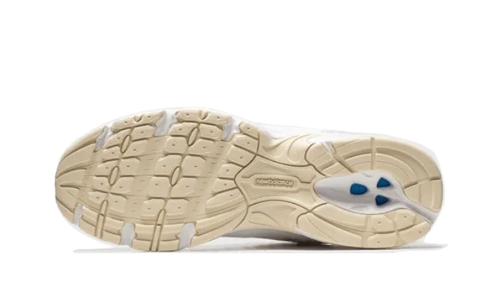 New Balance 530 White Calm Taupe – limitierter Sneaker bei Shade Studios