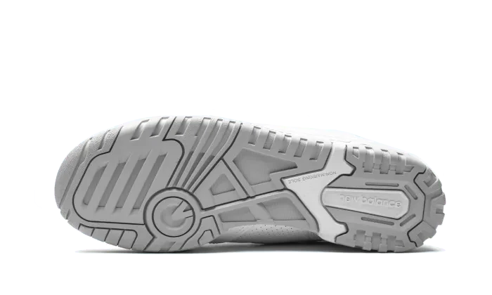 550 White Grey – limitierter Sneaker bei Shade Studios
