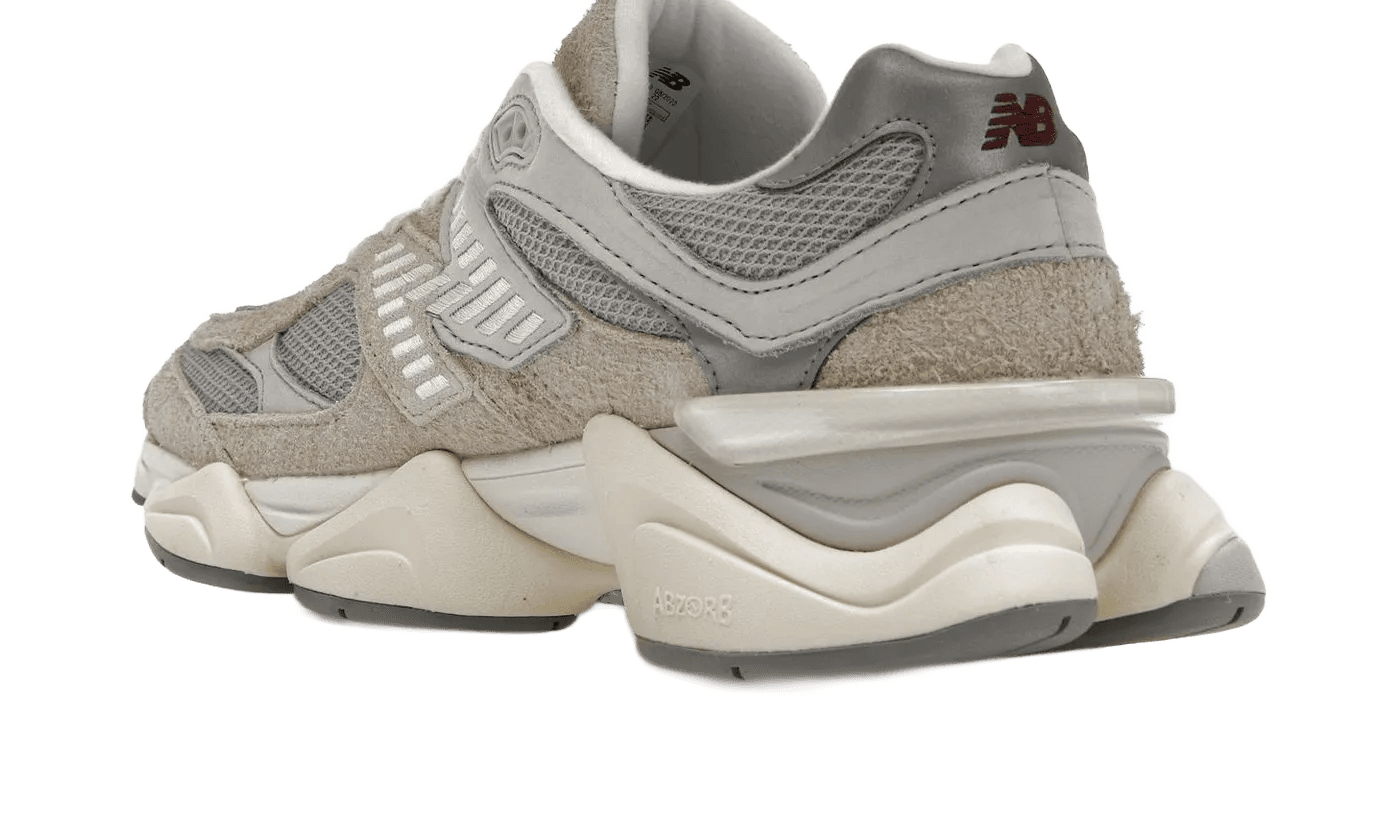 New Balance 9060 Lunar New Year Timberwolf Grey – limitierter Sneaker bei Shade Studios