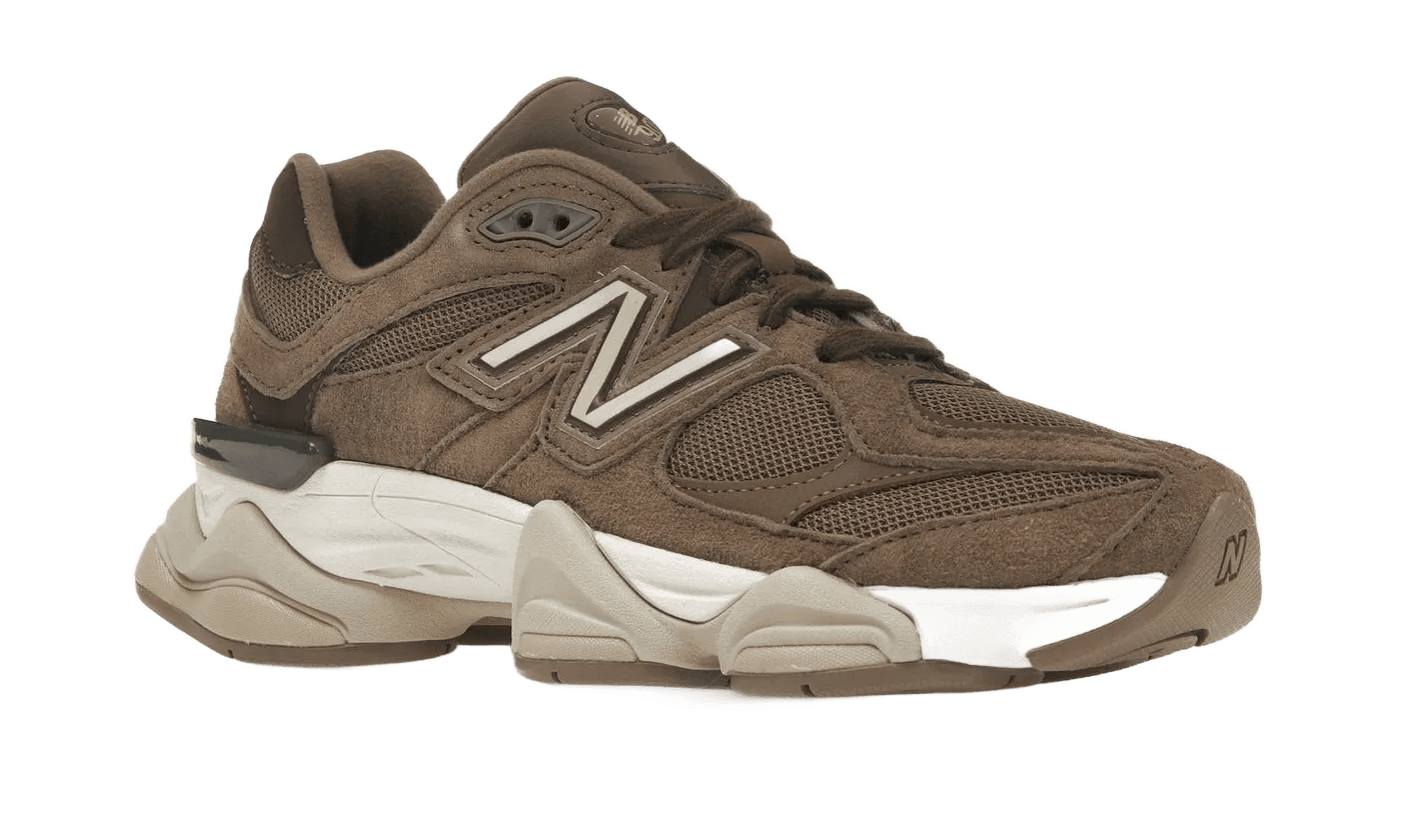 New Balance 9060 Mushroom Brown – limitierter Sneaker bei Shade Studios