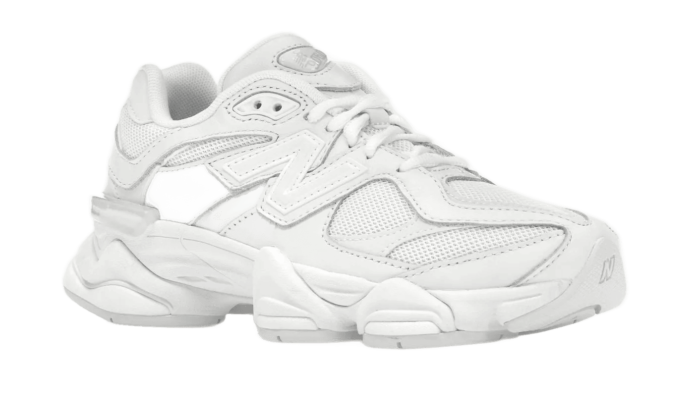New Balance 9060 Triple White – limitierter Sneaker bei Shade Studios