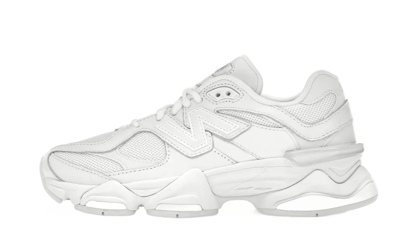 New Balance 9060 Triple White – limitierter Sneaker bei Shade Studios