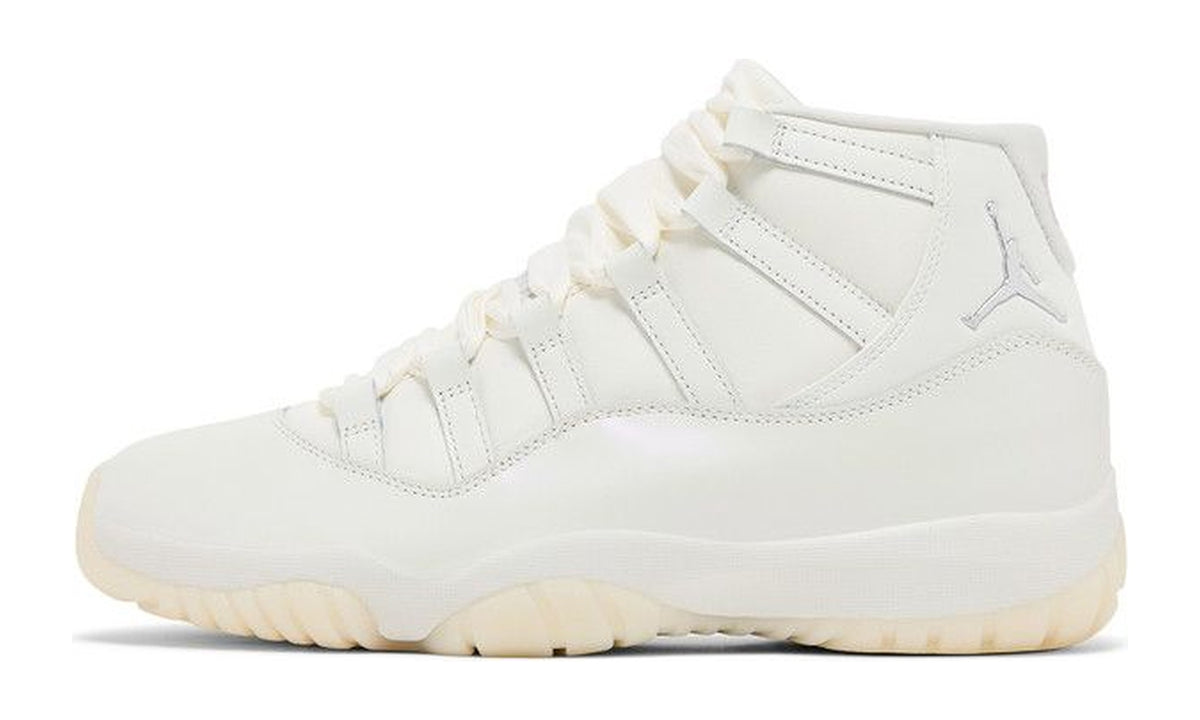 Wmns Air Jordan 11 Retro Pearl / Grand Finale