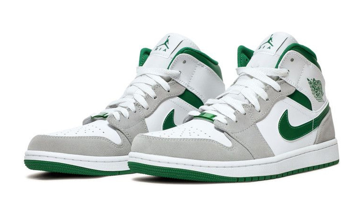 Air Jordan 1 Mid SE Grey Pine Green