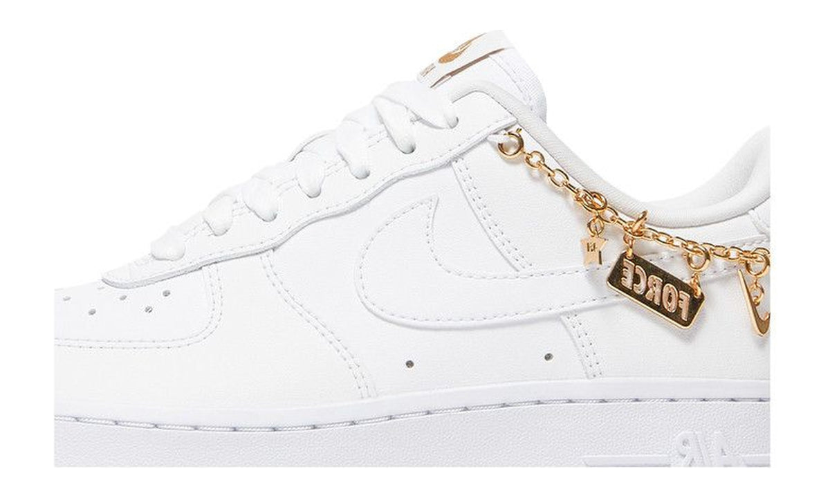 Nike Wmns Air Force 1 '07 LX Lucky Charms