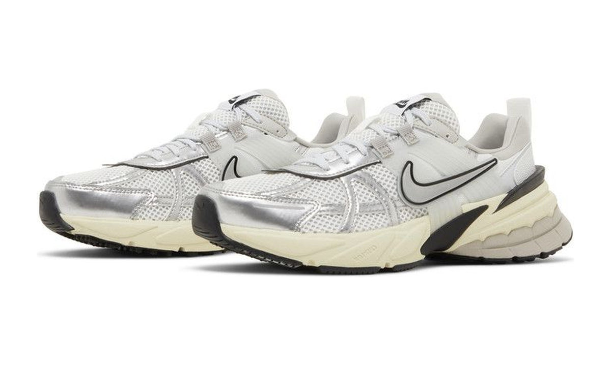 Nike Wmns V2K Run Summit White
