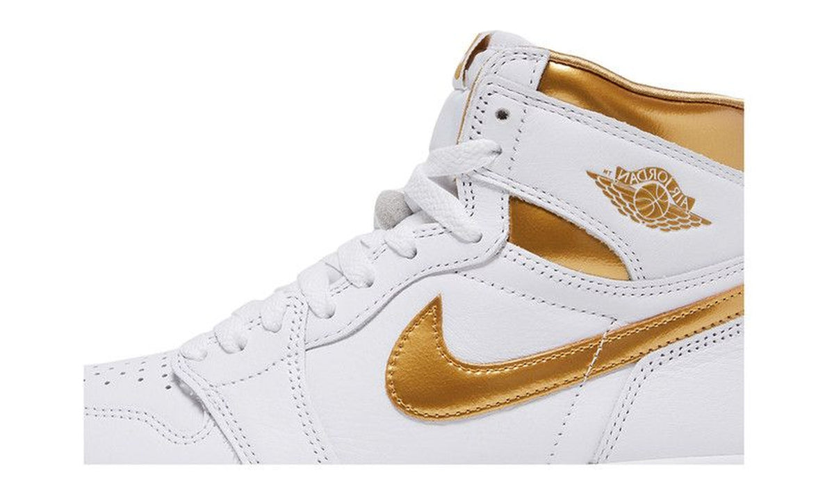 Wmns Air Jordan 1 Retro High OG Metallic Gold
