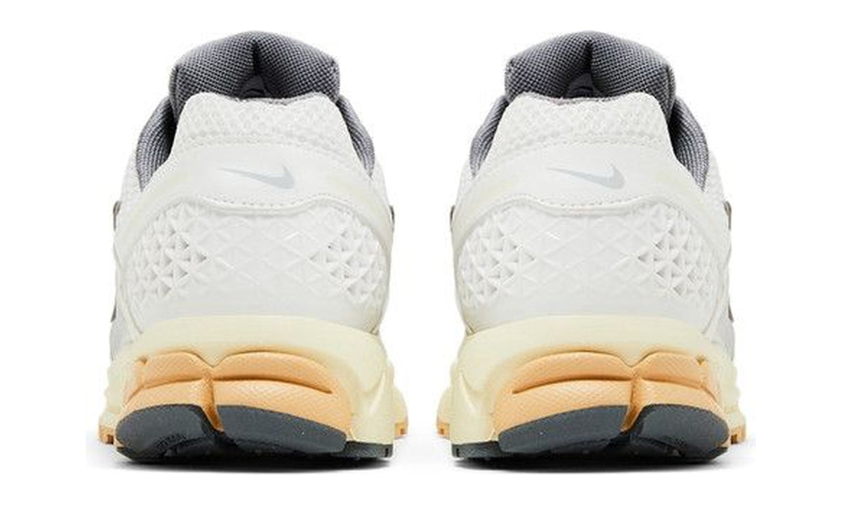 Nike Wmns Air Zoom Vomero 5 Summit White Pure Platinum