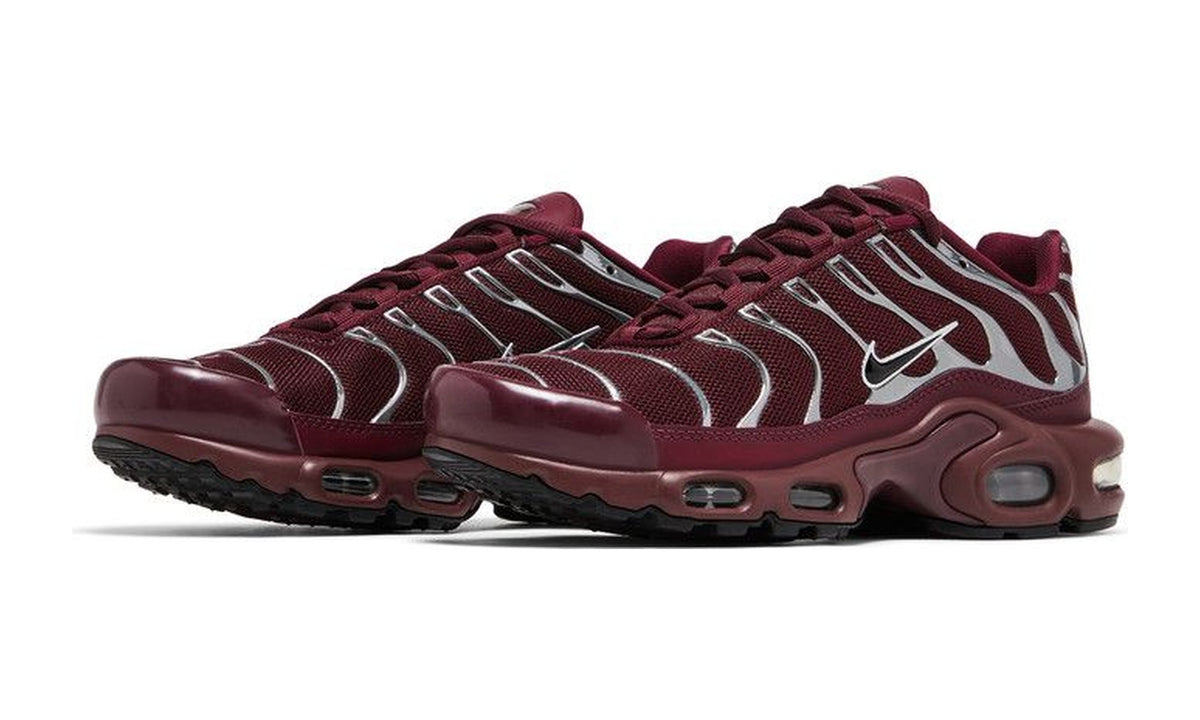 Nike Women's Air Max Plus SE Night Maroon Chrome Silver
