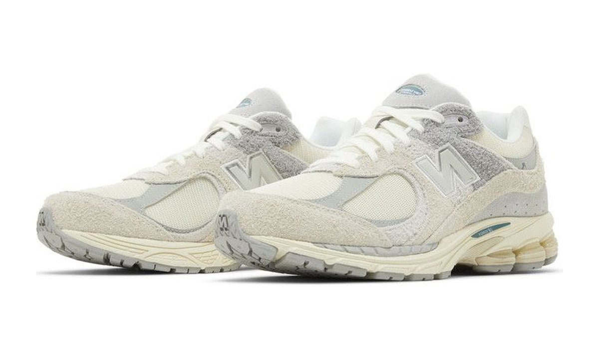 New Balance 2002R Linen