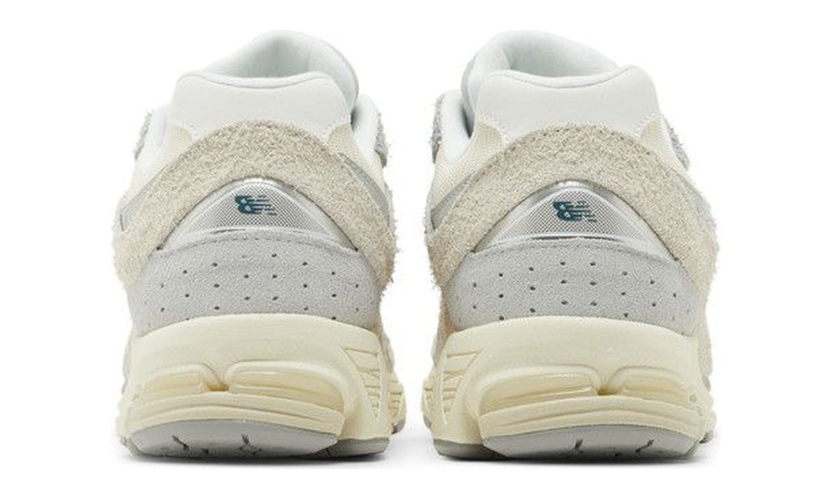 New Balance 2002R Linen