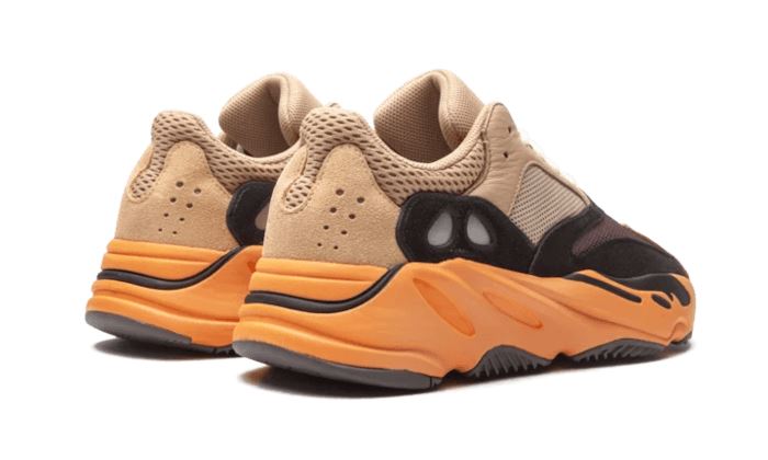 Adidas Yeezy 700 Enflame Amber – limitierter Sneaker bei Shade Studios