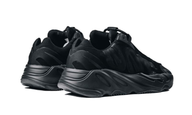 Adidas Adidas Yeezy 700 MNVN Triple Black - FV4440