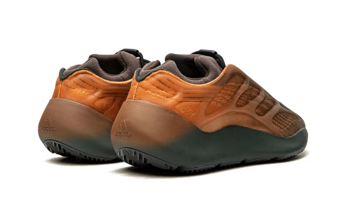 Adidas Yeezy 700 V3 Copper Fade – limitierter Sneaker bei Shade Studios