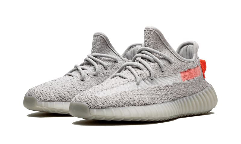 Adidas Yeezy Boost 350 V2 Tail Light – limitierter Sneaker bei Shade Studios