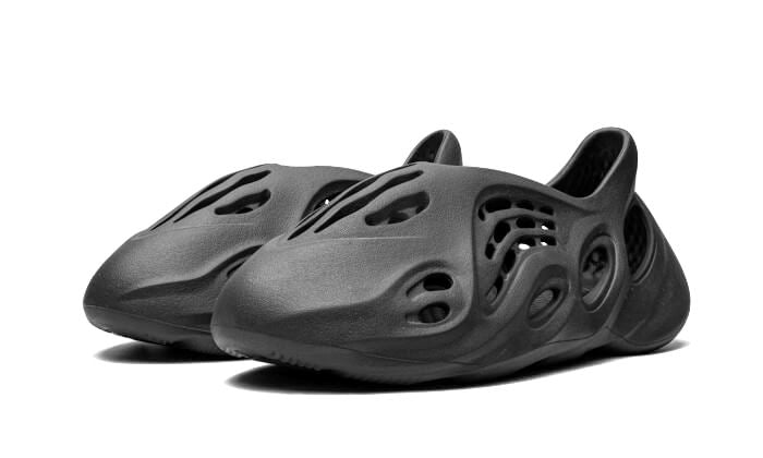 Adidas Yeezy Foam RNNR Onyx – limitierter Sneaker bei Shade Studios