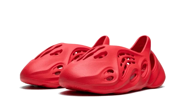 Adidas Yeezy Foam RNNR Vermillion – limitierter Sneaker bei Shade Studios