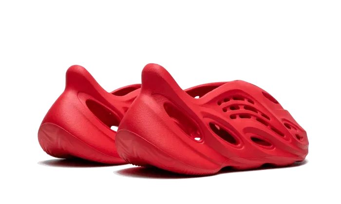 Adidas Yeezy Foam RNNR Vermillion – limitierter Sneaker bei Shade Studios
