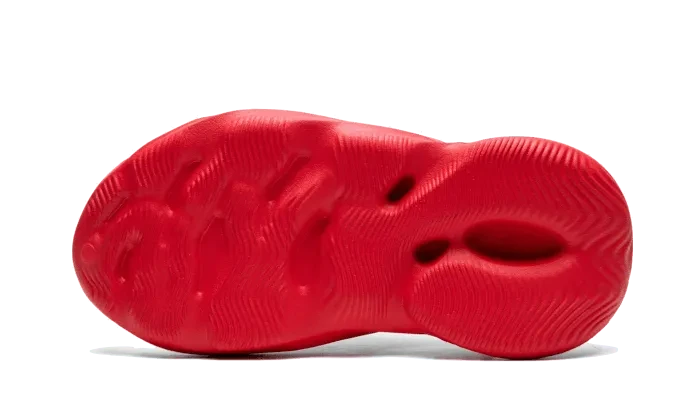 Adidas Yeezy Foam RNNR Vermillion – limitierter Sneaker bei Shade Studios