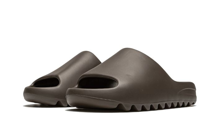 Adidas Yeezy Slide Soot – limitierter Sneaker bei Shade Studios