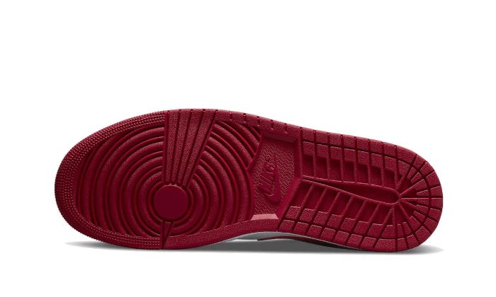 Air Jordan 1 Low Cardinal Red – limitierter Sneaker bei Shade Studios