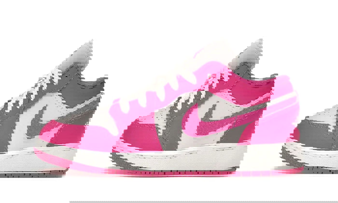 Air Jordan 1 Low Fire Pink