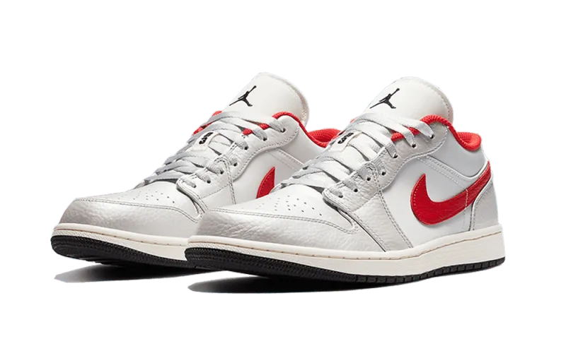 Air Jordan 1 Low Night Track – limitierter Sneaker bei Shade Studios