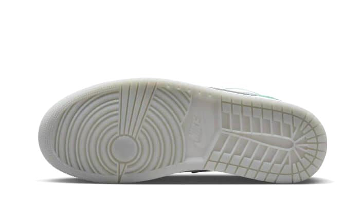 Air Jordan 1 Low SE New Emerald Grey – limitierter Sneaker bei Shade Studios