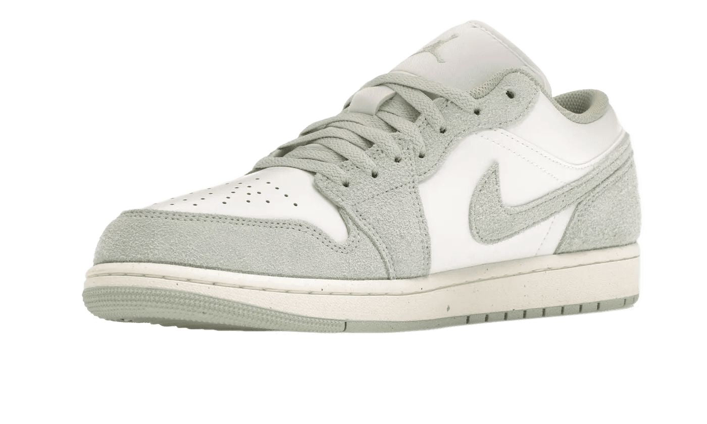Air Jordan 1 Low SE Seafoam