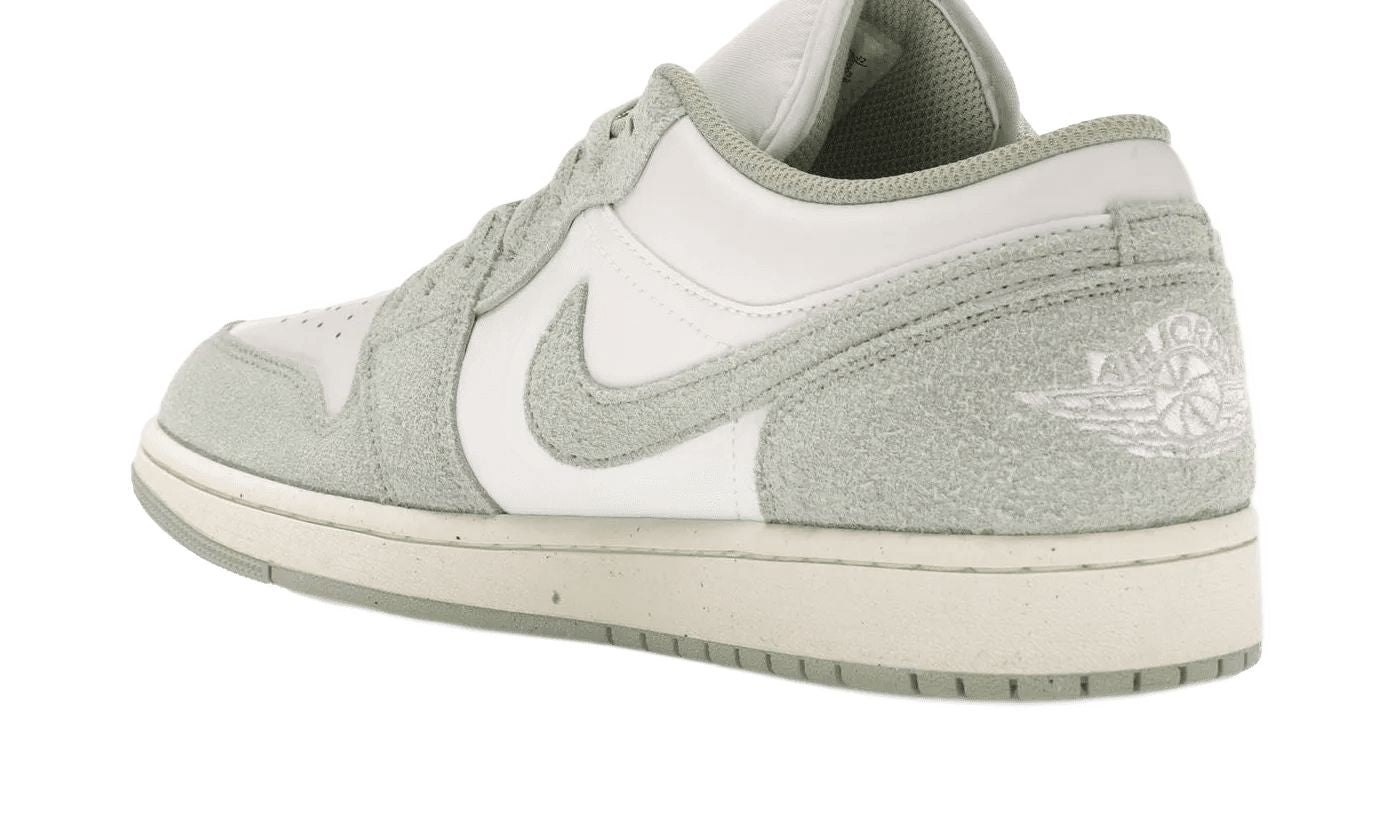 Air Jordan 1 Low SE Seafoam