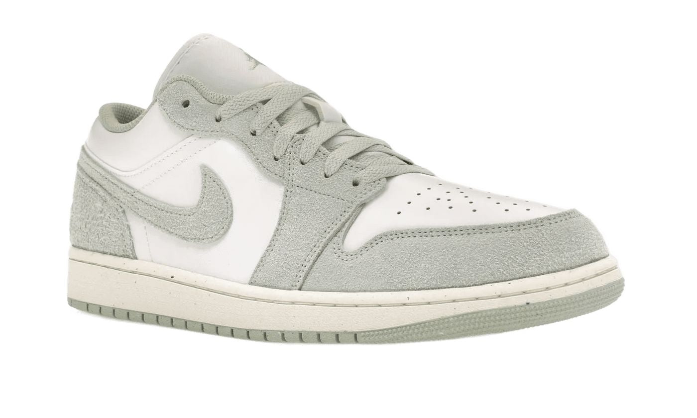 Air Jordan 1 Low SE Seafoam