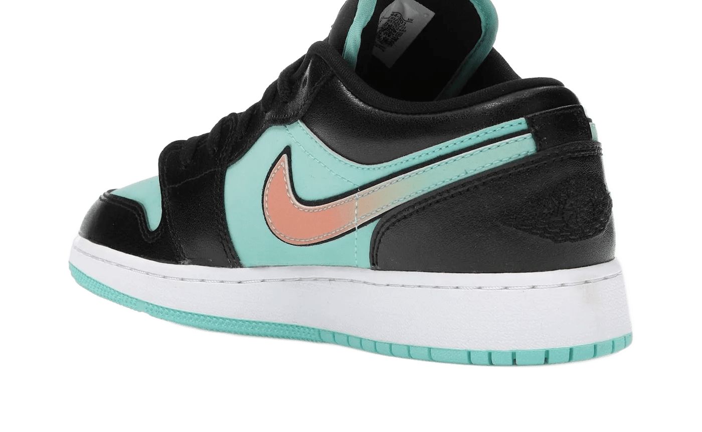 Air Jordan 1 Low SE Tropical Twist